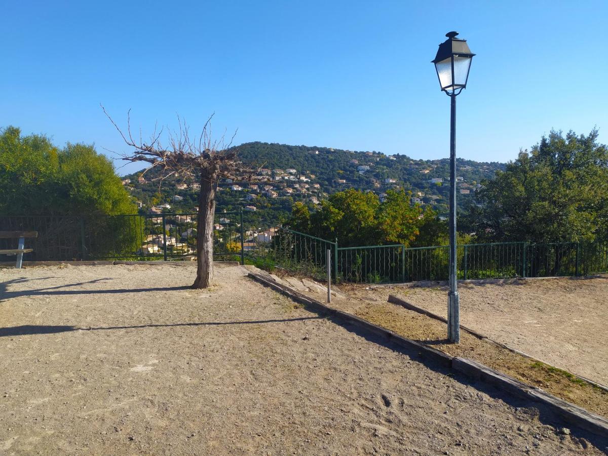 Vacance Location Mer Piscine Var Sud Terrasse Лес-Иссамбр Экстерьер фото